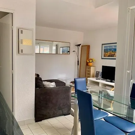 بيت للعطل Mitoyenne Climatisee T3 Avec Piscine Et Parking Pour 6 - Fr-1-607-217 آجد