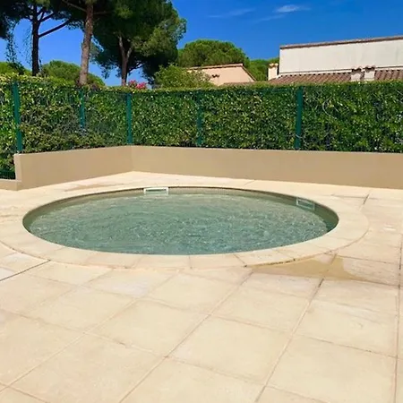 Holiday home T3 Mitoyenne Climatisee Avec Piscine Et Parking, Cap D'agde - Fr-1-607-217 *