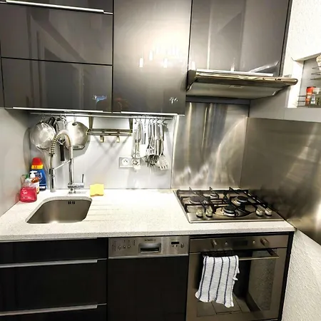 T3 Mitoyenne Climatisee Avec Piscine Et Parking, Cap D'agde - Fr-1-607-217 Holiday home *