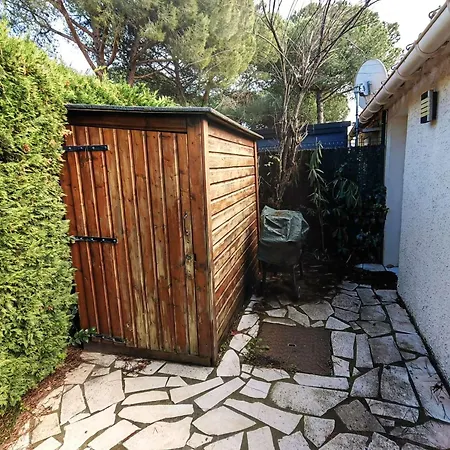 Holiday home T3 Mitoyenne Climatisee Avec Piscine Et Parking, Cap D'agde - Fr-1-607-217 *