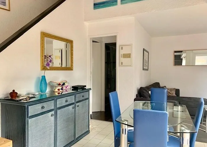 Casa vacanze T3 Mitoyenne Climatisée Avec Piscine Et Parking, Cap D'agde - Fr-1-607-217 *